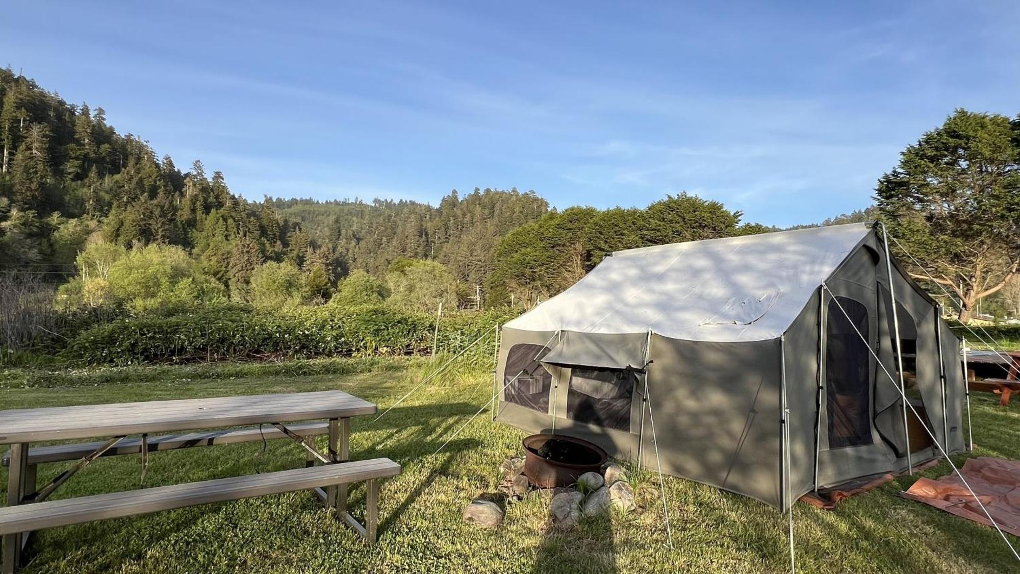 Glamping Tent On The River Klamath Kültér fotó