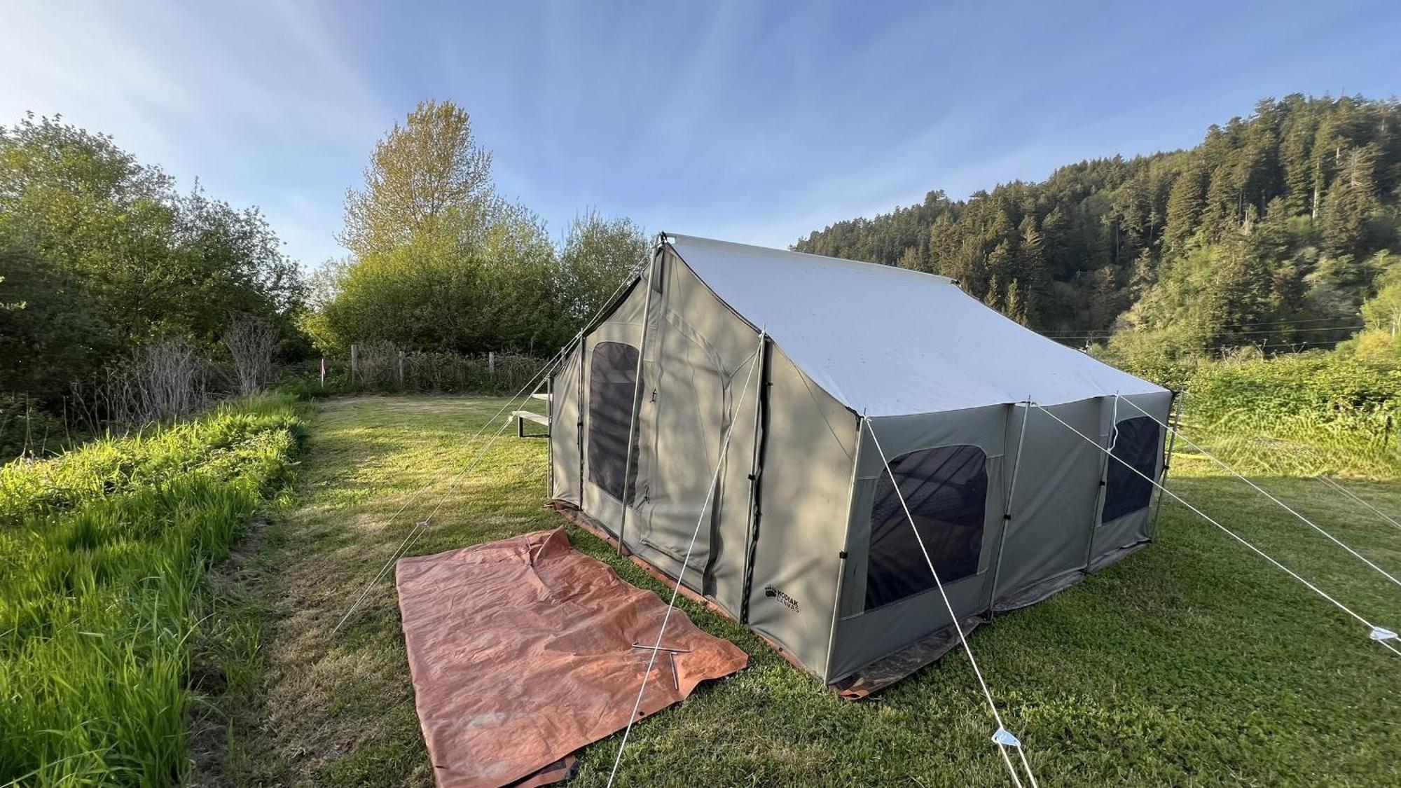 Glamping Tent On The River Klamath Kültér fotó